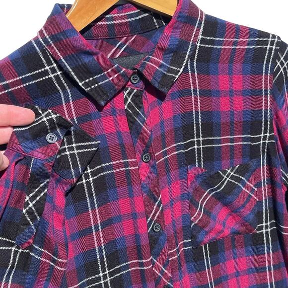 RAILS Women’s Hunter Button Up Blouse in Onyx, Scarlet & Navy Plaid - Picture 4 of 4